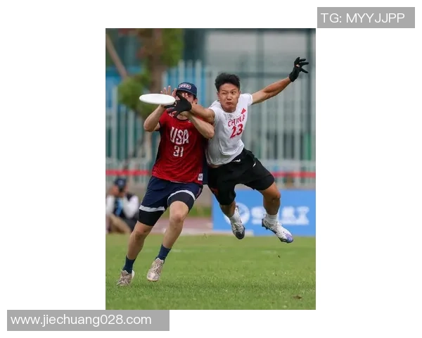 成都飞盘队在全国飞盘速度排行榜中荣获第4名展现出强劲实力与团队精神